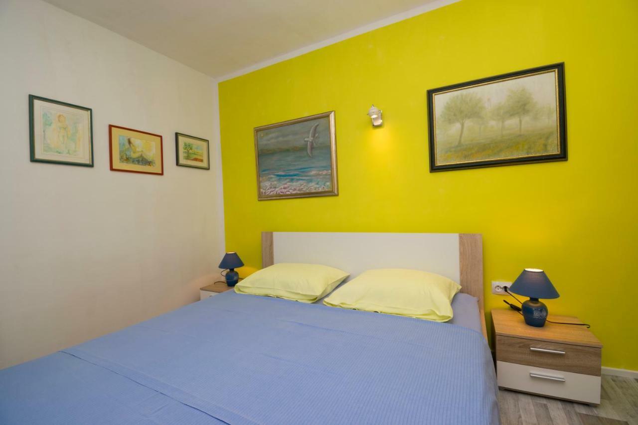One Bedroom Apartment Near The Kamenjak Park In Prematura Premantura Exterior photo